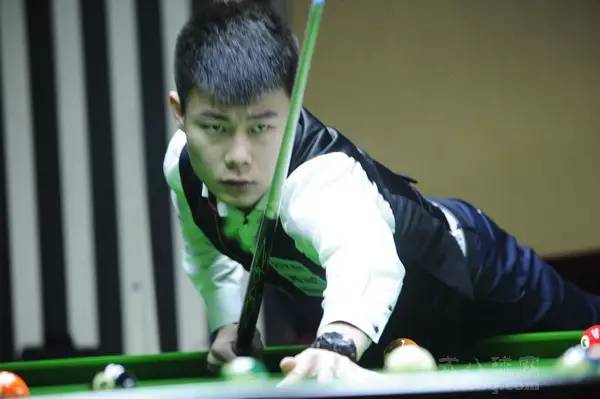 特里：穆帅赢球后会让我们在基地陪孩子，我的孩子们很喜欢他