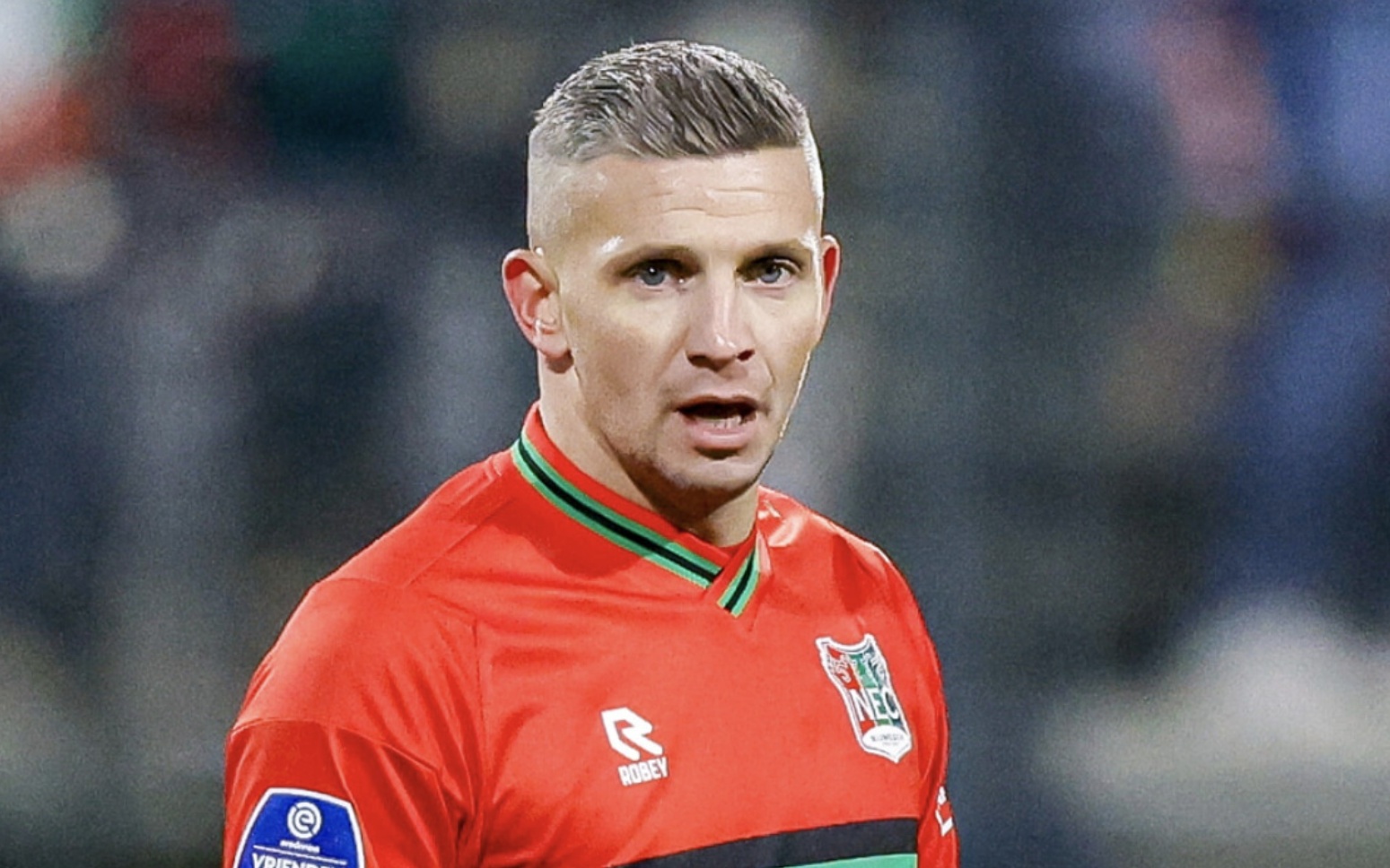 仅让球迷兴 仅让球迷兴